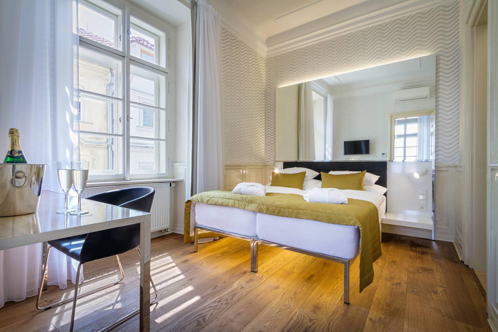 Golden Star 4* Prague