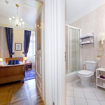 Golden Star Praag